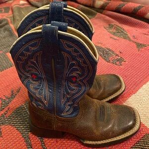 Boys Ariat boots